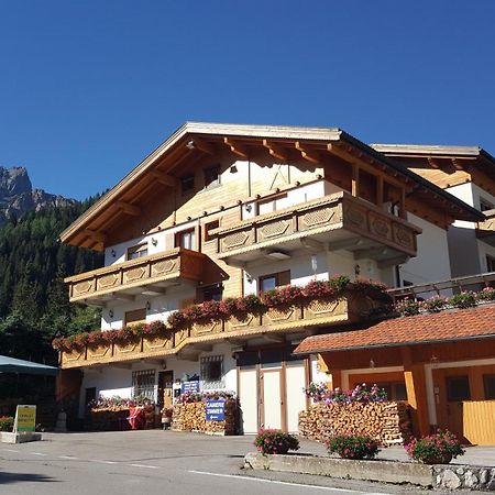 Chalet Brigitte B&B Arabba Εξωτερικό φωτογραφία