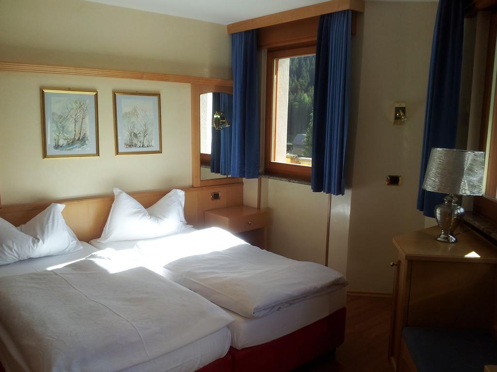 Chalet Brigitte B&B Arabba Δωμάτιο φωτογραφία